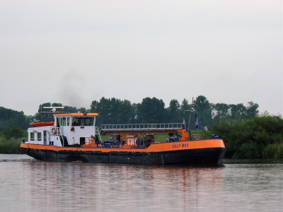 Gulf-Max-1-08-06-2018-Aduarderzijl (2).JPG (150.1 Kio) Vu 1461 fois Gulf-Max-1-08-06-2018-Aduarderzijl (2).JPG