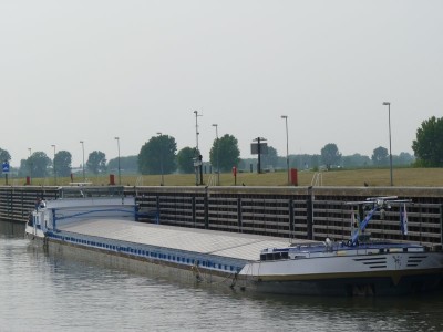 hendrika-2-06-05-2011.jpg (69.09 Kio) Vu 1743 fois hendrika-2-06-05-2011.jpg