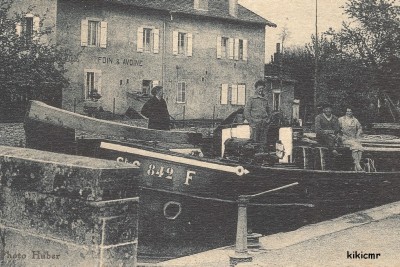 Réchicourt-le-Château (Moselle) - Saint-Blaise - Écluse n°7 - Café-restaurant (dét).jpg