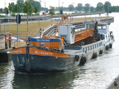 b.jpg (119.55 Kio) Vu 1822 fois b.jpg