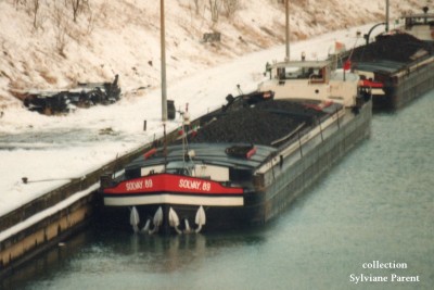 SLV 89 dans le canal du nord.jpg