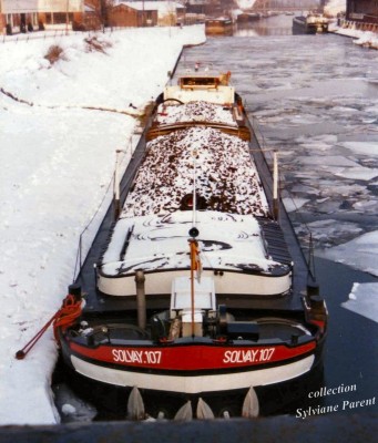 SLV 107 CAMBRAI glace 1985.jpg (115.45 Kio) Vu 10115 fois SLV 107 CAMBRAI glace 1985.jpg