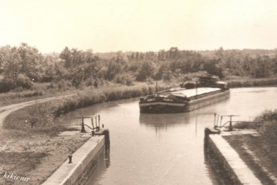 Saint-Symphorien (Côte-d'Or) - Dernière écluse du canal du Rhône au Rhin (2).jpg