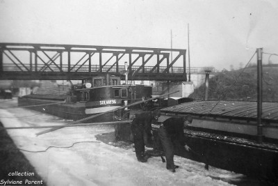 SLV 94 & 96 casse la glace.JPG (122.82 Kio) Vu 4122 fois SLV 94 & 96 casse la glace.JPG