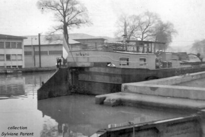 SLV 96 1963 Sortie du chantier.jpg (96.46 Kio) Vu 3960 fois SLV 96 1963 Sortie du chantier.jpg