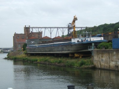 2009_0620Meuse et Sambre Beez².JPG
