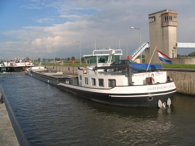 patria-2-17-08-2007.JPG