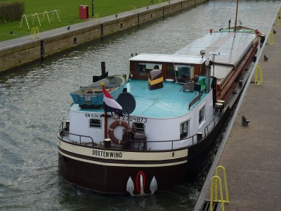 Oostenwind-3-07-03-2019-sluis-Grave.jpg