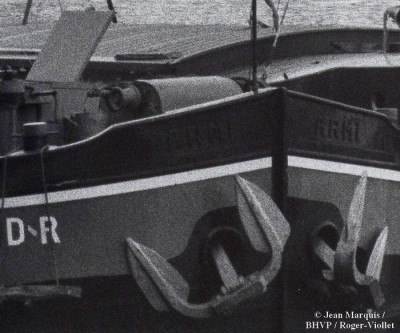 STIVE ROLIBERT 2 D-R et JOHAN à Paris (dét. D-R (2)).jpg (136.91 Kio) Vu 1373 fois STIVE ROLIBERT 2 D-R et JOHAN à Paris (dét. D-R (2)).jpg