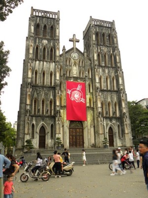 DSCN8180cathedrale st joseph 1886 (Copier).JPG (98.98 Kio) Vu 8557 fois DSCN8180cathedrale st joseph 1886 (Copier).JPG