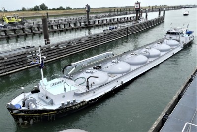 3.jpg (109.48 Kio) Vu 1946 fois 3.jpg