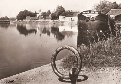 Seurre (Côte d'Or) - Les Quais (1) (red).jpg
