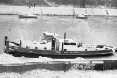 Remorqueur Mouette (P 10 241)(1)(20,00mx 4,00m)(2 x 135cv GM)  (1899 Choisy le Roi).jpg