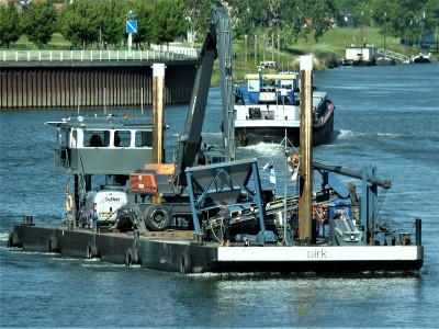 Dirk-Jr-2-15-05-2019-sluis-Lith (2).JPG (276.68 Kio) Vu 2094 fois Dirk-Jr-2-15-05-2019-sluis-Lith (2).JPG