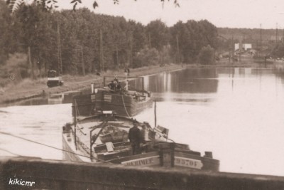 Saint-Quentin (Aisne) - Le vieux pont - Quai Gayant (2) (red).jpg