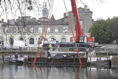 DAME JEANNE y (Copier).jpg (194.64 Kio) Vu 3958 fois DAME JEANNE y (Copier).jpg