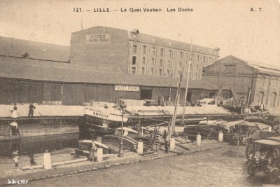 ANVERS - Lille - Le Quai Vauban - Les Docks (1) red.jpg