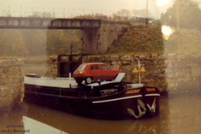 JALISA porte de garde d'Heuilley en 1982.jpg