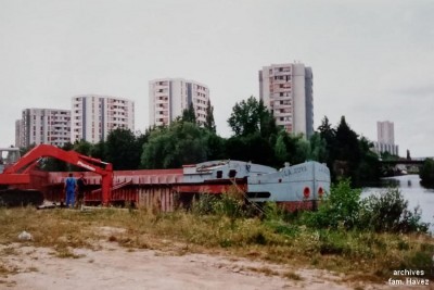 LA ROVA déchirage Charleville 1992 (1).jpg (107.98 Kio) Vu 3408 fois LA ROVA déchirage Charleville 1992 (1).jpg