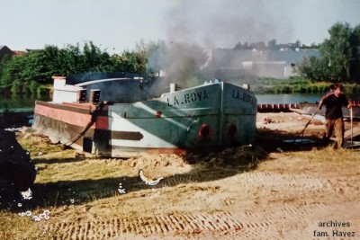 LA ROVA déchirage Charleville 1992 (2).jpg (139.44 Kio) Vu 3406 fois LA ROVA déchirage Charleville 1992 (2).jpg