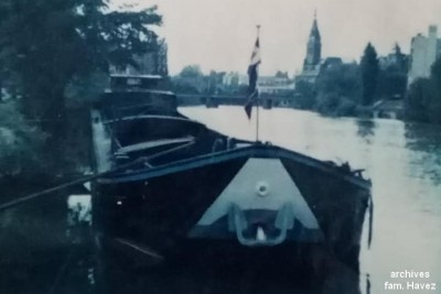 MYOSOTIS amarré à Charleville.jpg (45.18 Kio) Vu 1665 fois MYOSOTIS amarré à Charleville.jpg