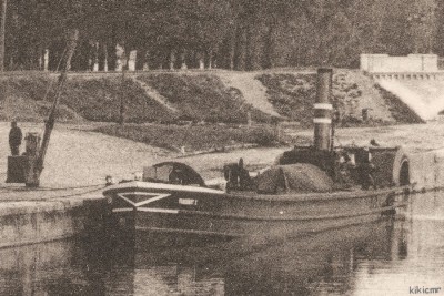 PAQUEBOT 2 et PAQUEBOT 3 - Soissons - Le port et le Pont Neuf (2) (red).jpg