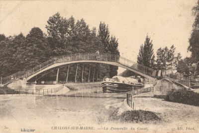 PAQUEBOT 4 - Châlons-sur-Marne - La passerelle du canal (1) (red).jpg (205.86 Kio) Vu 2461 fois PAQUEBOT 4 - Châlons-sur-Marne - La passerelle du canal (1) (red).jpg