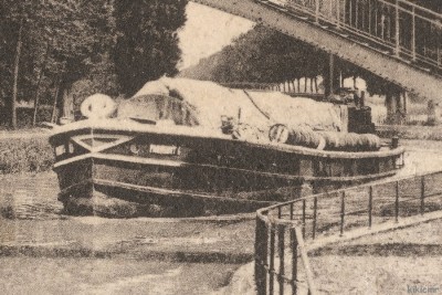 PAQUEBOT 4 - Châlons-sur-Marne - La passerelle du canal (2) (red).jpg (272.65 Kio) Vu 2461 fois PAQUEBOT 4 - Châlons-sur-Marne - La passerelle du canal (2) (red).jpg