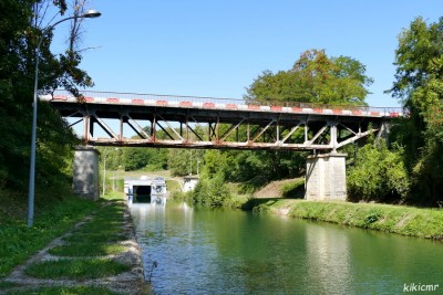 Braye-en-Laonnois (1) (red).JPG