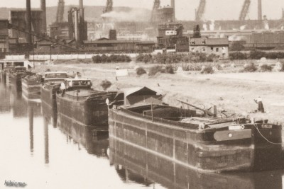 Talange - Canal de l'usine UCPMI (3) (red).jpg
