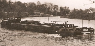 Pont-Sainte-Maxence - Les bords de l'Oise (red).jpg