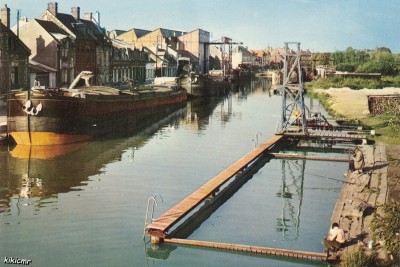 Pont-l'Evêque (Oise) - La baignade (1) (red).jpg