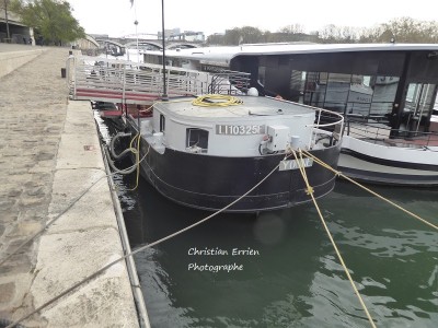 Yonne quai Henri IV 2 - Copie.JPG (207.26 Kio) Vu 3880 fois Yonne quai Henri IV 2 - Copie.JPG