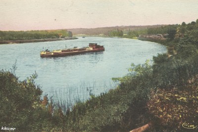 Héricy (S.-et-M.) - Bords de la Seine - Le port à bois (1) (red).jpg