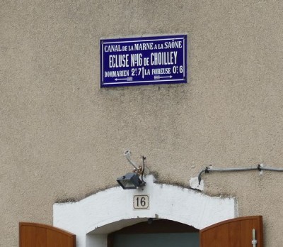 MIFO canal d'Heuilley écluse 16 Choilley vantail aval gauche (2).JPG (66.48 Kio) Vu 5127 fois MIFO canal d'Heuilley écluse 16 Choilley vantail aval gauche (2).JPG