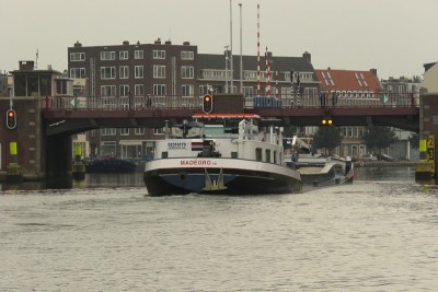 Madegro-Sr-4-16-10-205-Tinie-van-der-Kammen-Rotterdam.JPG