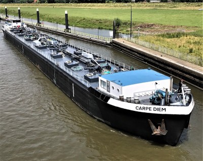 Carpe-Diem-2-22-06-2021-sluis-Grave (2).jpg (292.39 Kio) Vu 1152 fois Carpe-Diem-2-22-06-2021-sluis-Grave (2).jpg