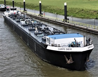 Carpe-Diem-1-22-06-2021-sluis-Grave (2).jpg (282.17 Kio) Vu 1152 fois Carpe-Diem-1-22-06-2021-sluis-Grave (2).jpg