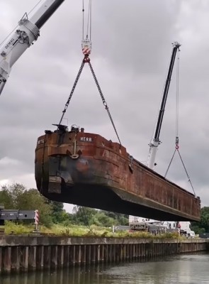 HERA - déchirage (4).jpg (77.33 Kio) Vu 2670 fois HERA - déchirage (4).jpg