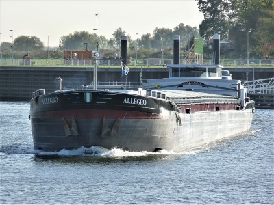 allegro-1-12-10-2009 (2).JPG (253.94 Kio) Vu 1944 fois allegro-1-12-10-2009 (2).JPG