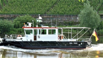 Bernkastel-Kues-5-28-06-2016-Trittenheim (2).JPG (245.58 Kio) Vu 940 fois Bernkastel-Kues-5-28-06-2016-Trittenheim (2).JPG