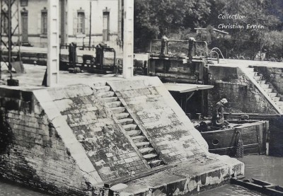 P1000106 (2).JPG (269.39 Kio) Vu 1456 fois P1000106 (2).JPG