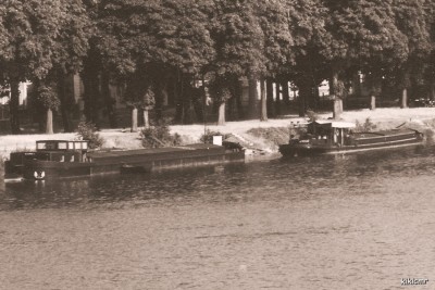Corbeil-Essonnes (Seine-et-Oise) - Le port sur la Seine (vag) (4).jpg (240.97 Kio) Vu 4757 fois Corbeil-Essonnes (Seine-et-Oise) - Le port sur la Seine (vag) (4).jpg