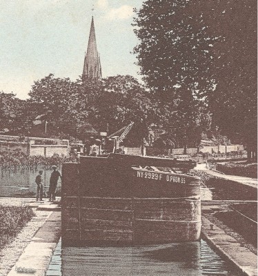 Tours-sur-Marne (Marne) - L'écluse (dét).jpg