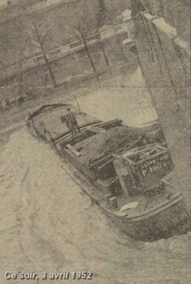 ALINE ZOE pont de Solferino (2).jpg (288.14 Kio) Vu 1826 fois ALINE ZOE pont de Solferino (2).jpg