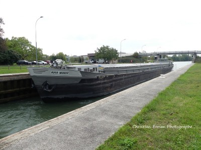 Aqua Mundo Varennes.JPG (214.56 Kio) Vu 2719 fois Aqua Mundo Varennes.JPG