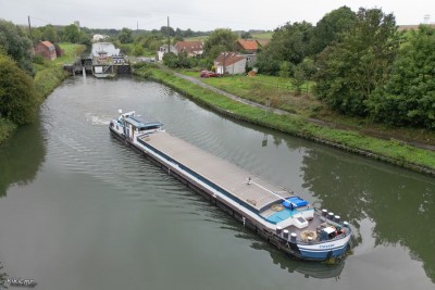 UNIVERS - 5 - Iwuy.jpg (176.37 Kio) Vu 900 fois UNIVERS - 5 - Iwuy.jpg