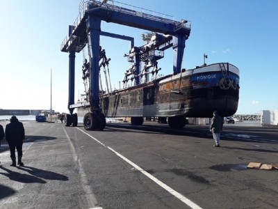 Monique3.jpg (203.64 Kio) Vu 2233 fois Monique3.jpg