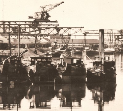 Strasbourg (Bas-Rhin) - Port du Rhin - Le Bassin de l'Industrie (extrait).jpg