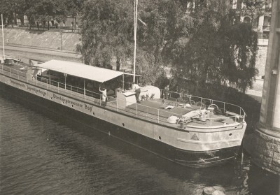 Berlin - schwimmende Jugenherberge (deutsche Fotothek).jpg